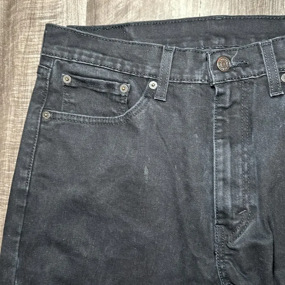 Levi’s 505 Straight Fit Jeans - 33